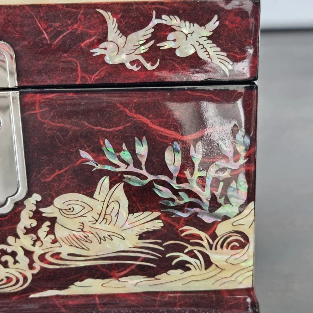 Korean Najeon Chilgi Lacquer Jewelry/Music Box With Mother Of Pearl Crane Motif